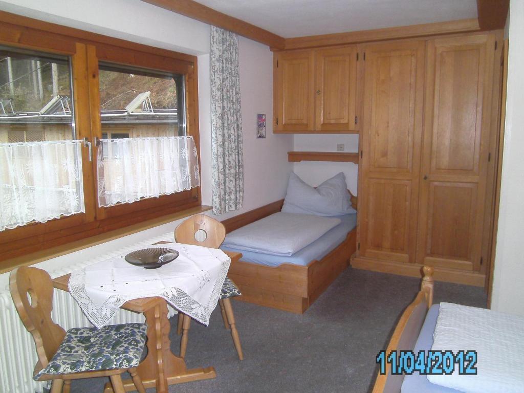 Gastehaus Rieser Hotel Ried im Zillertal Room photo